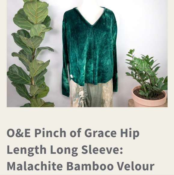 Sinew Moon Tops - SOLD Sinew Moon pinch of grace malachite xs/s